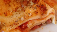 Lasanha de massa de pastel