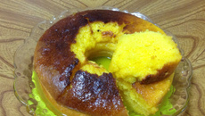 Bolo de mexerica com calda durinha