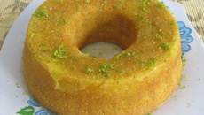 Bolo de fubá molhadinho vegano