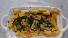 Filé de abadejo com molho de alcaparras