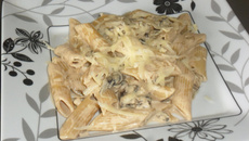 Penne ao molho funghi