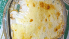 Frango com creme de aipim