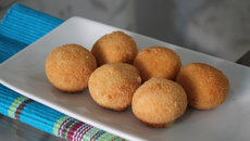 Bolinha de queijo