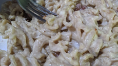 Macarrão superprático ao molho de queijos 