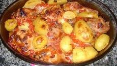 Frango assado com batatas