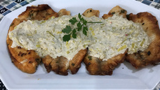 Filé de peixe com alho poró