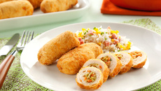 Rolê de frango empanado à primavera