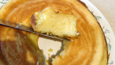 Bolo de cremoso de coco de liquidificador