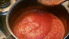 Molho fácil para pizza, tortilha, massas e afins