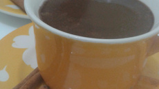 Chocolate quente sem creme de leite e leite condensado