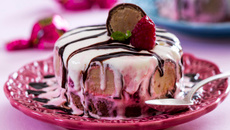 Torta Gelada de Bombom e Framboesa