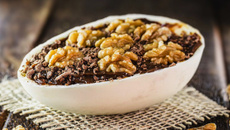 Ovo de páscoa com nozes