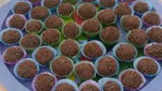 Brigadeiro de casca de banana