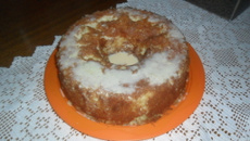 Bolo de laranja com calda de laranja e leite condensado