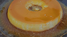 Pudim tradicional com leite condensado 