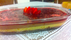 Sobremesa de chocolate com morango