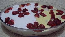 Torta gelada de morango