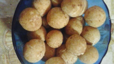 Bolinhas de queijos (simples e rápido)