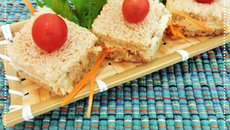 Mini sanduíche de atum da ABIMAPI