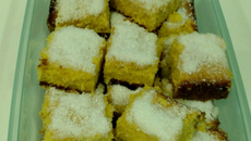 Bolo de fubá com coco