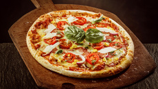 Pizza sem glúten, sem lactose, rápida e saborosa