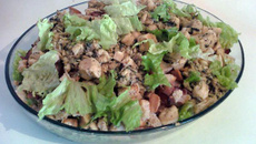 Salada de frango com bacon especial