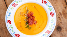 Creme de abóbora com carne seca