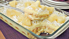 Pavê de abacaxi com coco fácil e barato