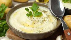 Purê de batatas com creme de leite
