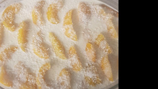 Torta de bolacha com pêssego