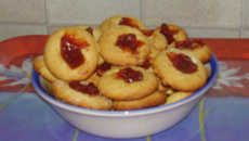 Bolachinhas de doce de goiaba