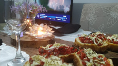 Bruschetta de tomate cereja