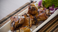 Coxa e sobrecoxa na cerveja