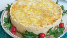 Torta de frango com recheio cremoso