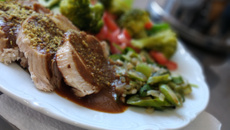 Lombo na panela de pressão com vinho