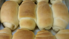 Pão caseiro simples e rápido