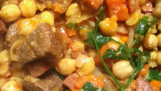 Ensopado de grão de bico