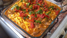 Macarrão ao molho de coração e tomate seco