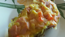 Batata-doce assada e recheada