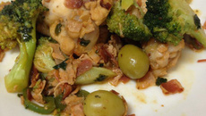 Frango com brócolis e bacon