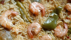 Arroz especial com camarão e frango 