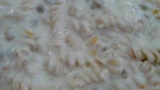 Molho branco com ervilha e milho