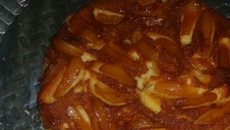 Torta de maçã caramelizada