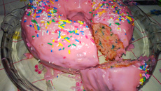 Bolo formigueiro colorido