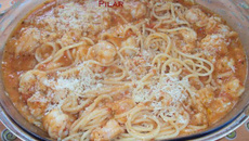 Espaguete ao molho de camarão