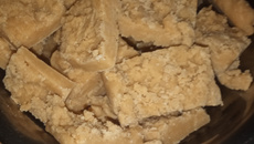 Rapadurinha de leite