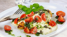 Peito de Frango Cremoso com Alcaparras