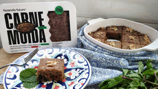 Kibe assado de espinafre com amêndoas