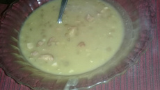 Sopa de lentilha com ervilha seca e calabresa