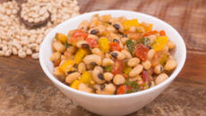 Salada de feijão fradinho simples